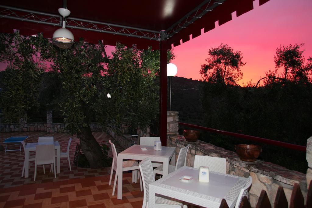 Agricostella Agriturismo 维耶斯泰 外观 照片