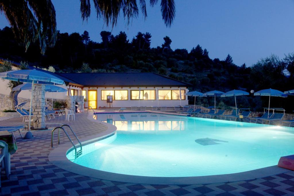 Agricostella Agriturismo 维耶斯泰 外观 照片